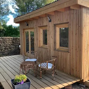 Couette-café Privée Avec Accès Piscine, Laouque